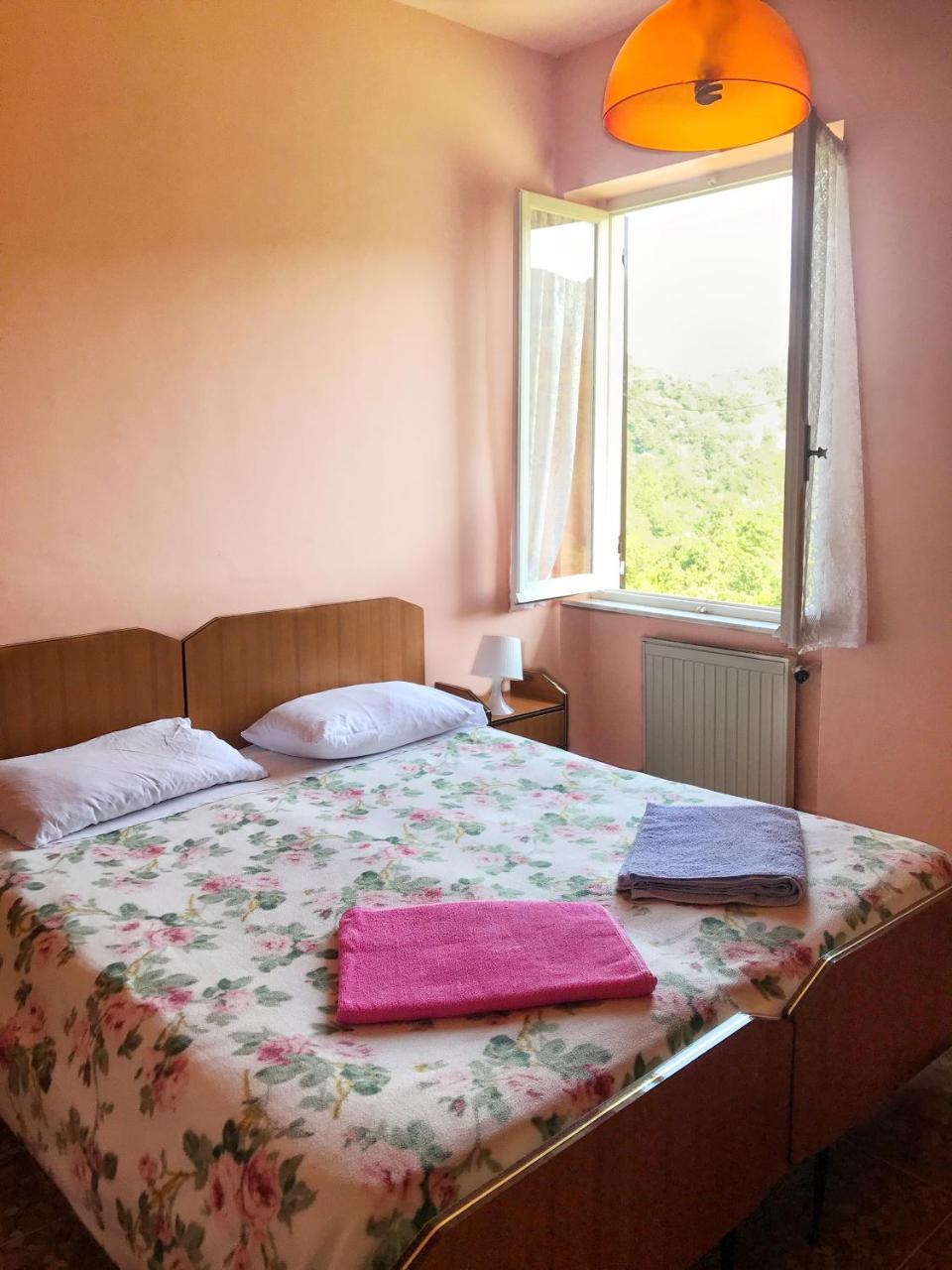 Albergo Delfino San Pietro d'Olba Экстерьер фото